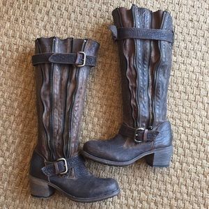 Lavorazione Artigiana ‘NYLO’ tall boots👠